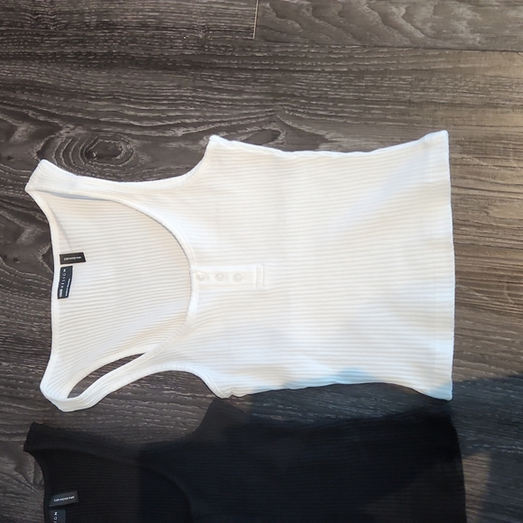 Bundle of 2 Asos Button Tank Tops in Black and White Size 2 - Picture 2 of 5